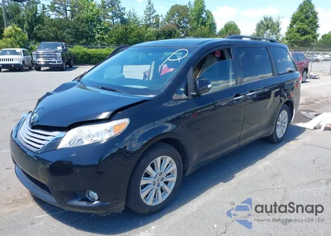 2013 Toyota Sienna Limited 7 Passenger z USA, uszkodzony, nr VIN 5TDDK3DC0DS051969